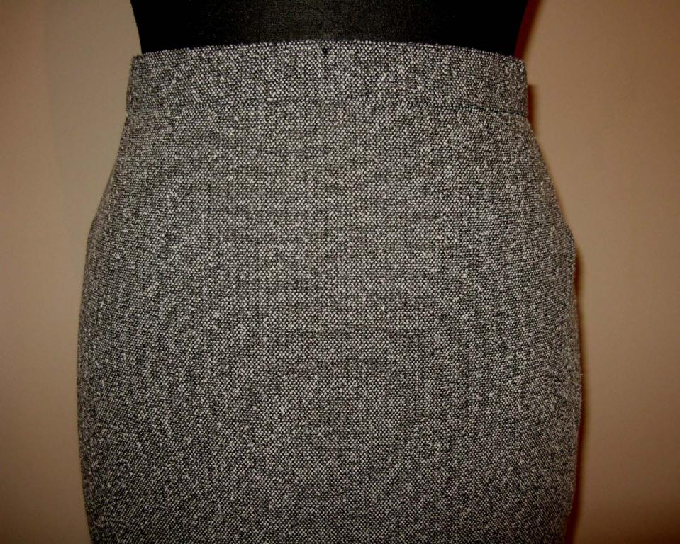 SPÓDNICA ,,TWEED"