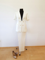 BIZNESOWY KOSTIUM ZE SPODNIAMI ECRU