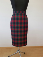 SPÓDNICA BIZNESOWA W KRATĘ 