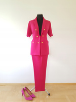 BIZNESOWY KOSTIUM ZE SPODNIAMI AMARANTOWY
