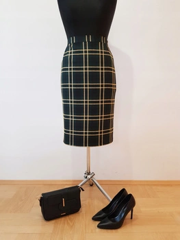 SPÓDNICA ZIELONA W KRATĘ 